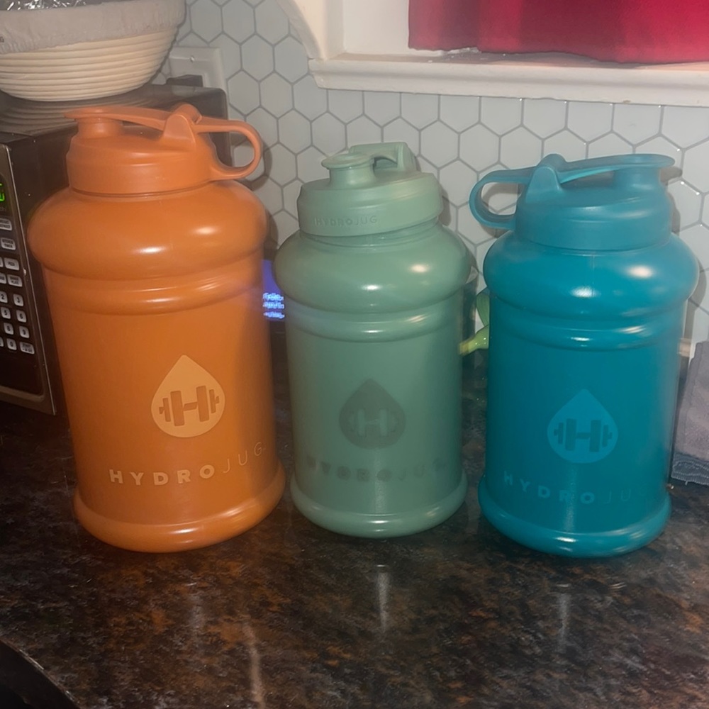 3 hydro jugs